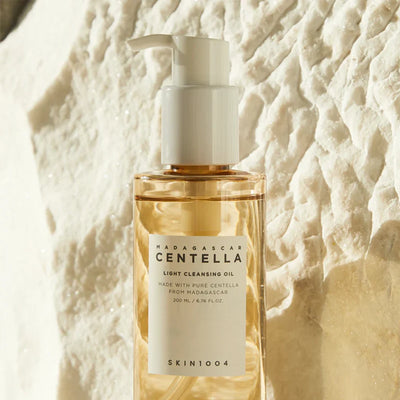 Madagascar Centella Light Cleansing Oil